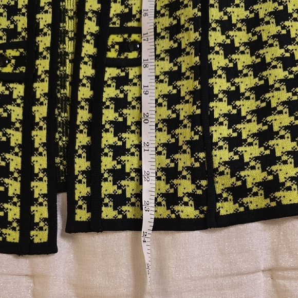 Ming Wang 2 Pieces Green and Black Blazer Classic Tailored Design And Top - Picture 10 of 16